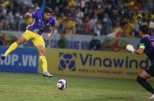 doan-van-hau-mac-ke-nhung-chi-trich-thanh-tich-cua-clb-moi-la-quan-trong